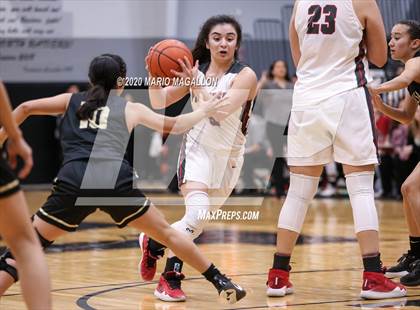 Thumbnail 1 in Pioneer vs Edcouch-Elsa  photogallery.