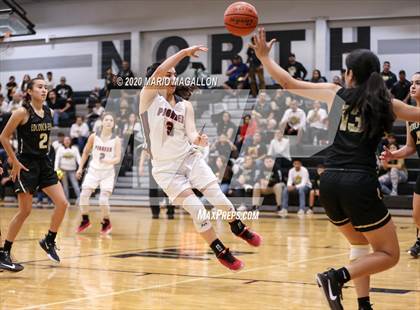 Thumbnail 3 in Pioneer vs Edcouch-Elsa  photogallery.