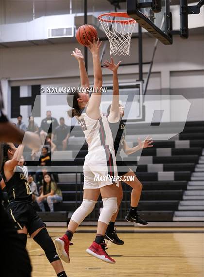 Thumbnail 2 in Pioneer vs Edcouch-Elsa  photogallery.