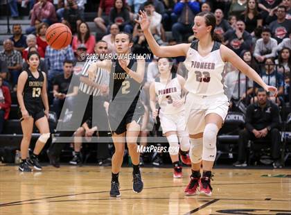 Thumbnail 1 in Pioneer vs Edcouch-Elsa  photogallery.