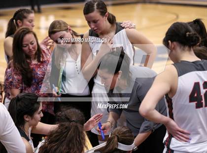 Thumbnail 3 in Pioneer vs Edcouch-Elsa  photogallery.