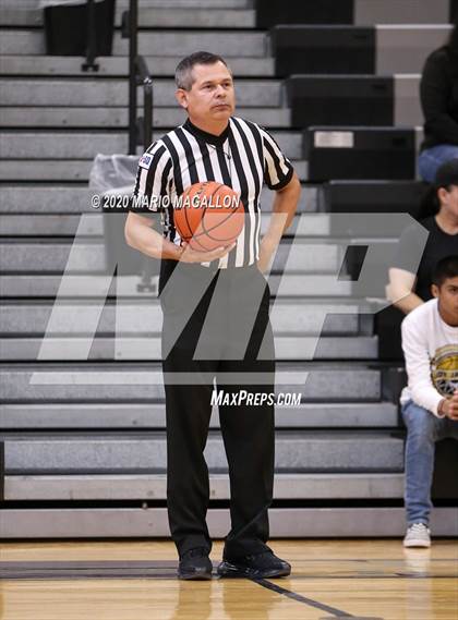 Thumbnail 1 in Pioneer vs Edcouch-Elsa  photogallery.