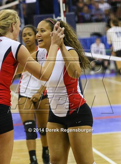 Thumbnail 3 in Chatfield vs Eaglecrest (CHSAA 5A Playoff) photogallery.