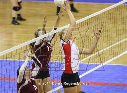 Thumbnail 2 in Chatfield vs Eaglecrest (CHSAA 5A Playoff) photogallery.