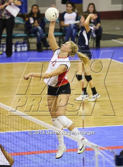 Thumbnail 2 in Chatfield vs Eaglecrest (CHSAA 5A Playoff) photogallery.