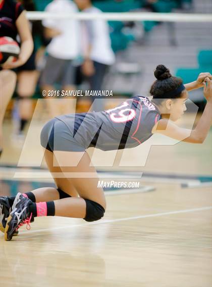 Thumbnail 3 in Cleveland @ Granada Hills  photogallery.