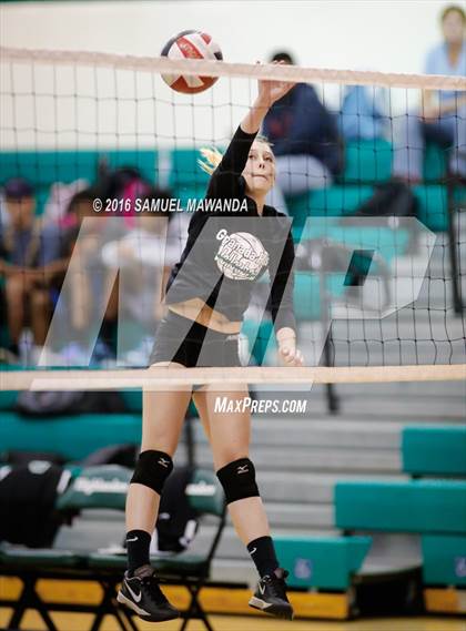 Thumbnail 3 in Cleveland @ Granada Hills  photogallery.