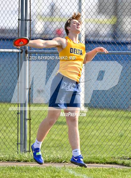 Thumbnail 1 in Pendleton Heights at Delta (Discus) photogallery.