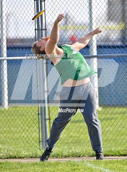 Thumbnail 2 in Pendleton Heights at Delta (Discus) photogallery.