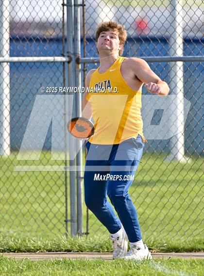 Thumbnail 1 in Pendleton Heights at Delta (Discus) photogallery.