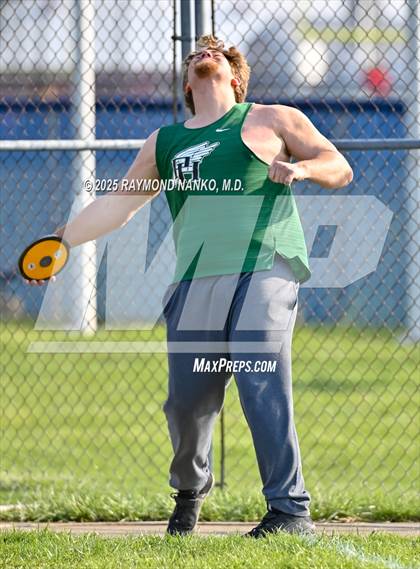 Thumbnail 2 in Pendleton Heights at Delta (Discus) photogallery.