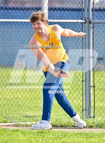 Thumbnail 1 in Pendleton Heights at Delta (Discus) photogallery.