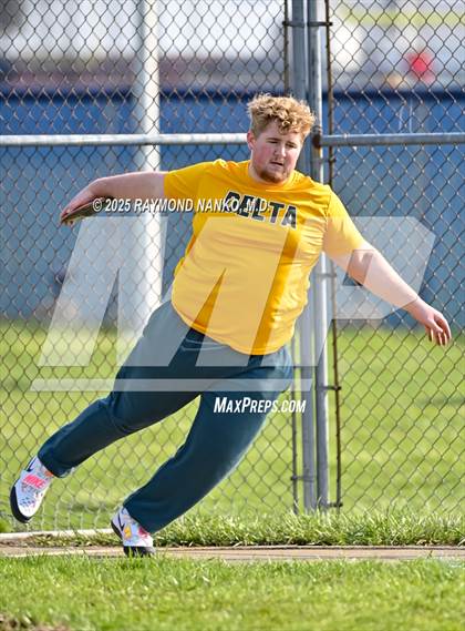 Thumbnail 2 in Pendleton Heights at Delta (Discus) photogallery.