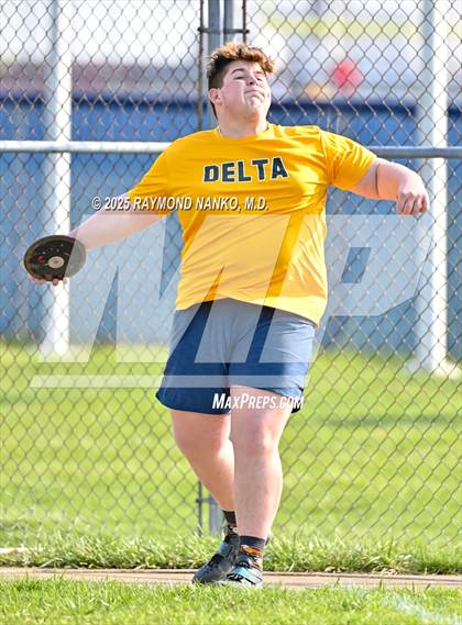 Thumbnail 1 in Pendleton Heights at Delta (Discus) photogallery.