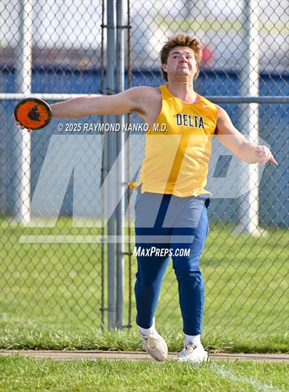 Thumbnail 2 in Pendleton Heights at Delta (Discus) photogallery.