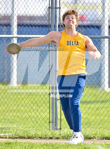Thumbnail 1 in Pendleton Heights at Delta (Discus) photogallery.