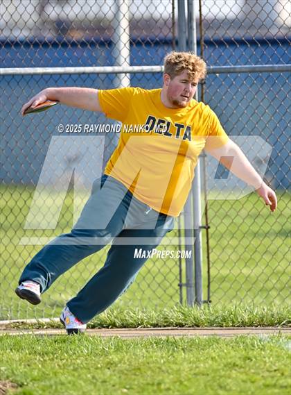 Thumbnail 2 in Pendleton Heights at Delta (Discus) photogallery.