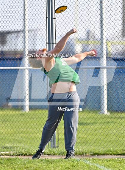 Thumbnail 1 in Pendleton Heights at Delta (Discus) photogallery.