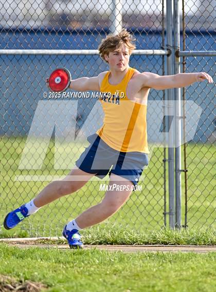 Thumbnail 3 in Pendleton Heights at Delta (Discus) photogallery.