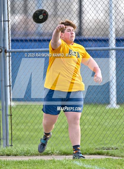 Thumbnail 2 in Pendleton Heights at Delta (Discus) photogallery.