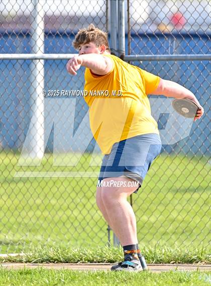 Thumbnail 3 in Pendleton Heights at Delta (Discus) photogallery.