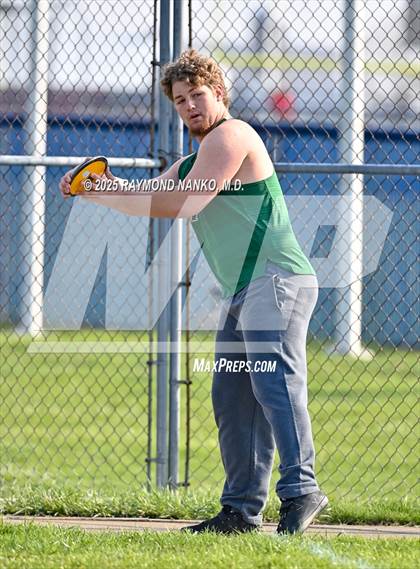 Thumbnail 2 in Pendleton Heights at Delta (Discus) photogallery.