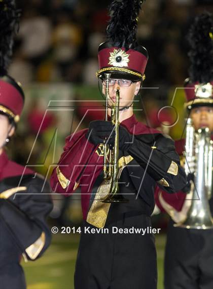 Thumbnail 3 in Royal @ Simi Valley photogallery.