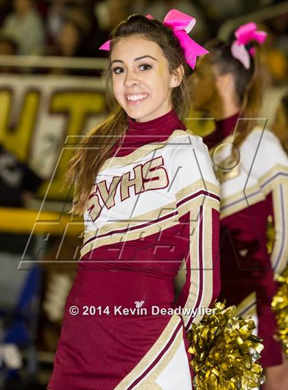 Thumbnail 2 in Royal @ Simi Valley photogallery.