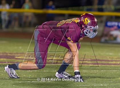 Thumbnail 3 in Royal @ Simi Valley photogallery.