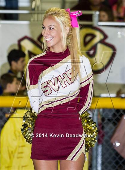 Thumbnail 1 in Royal @ Simi Valley photogallery.