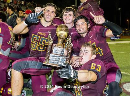 Thumbnail 2 in Royal @ Simi Valley photogallery.