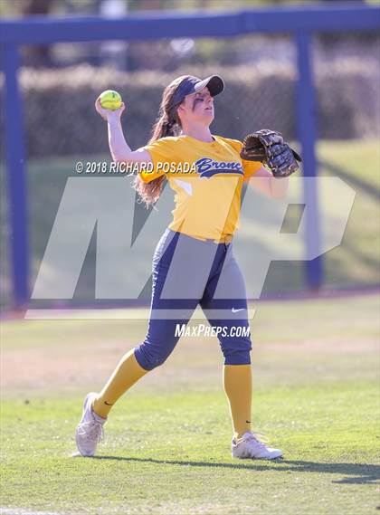 Thumbnail 2 in Highland vs. Kern Valley (CIF D5 Final) photogallery.