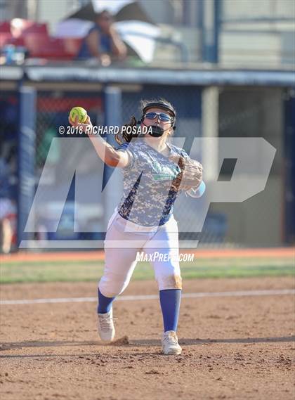 Thumbnail 3 in Highland vs. Kern Valley (CIF D5 Final) photogallery.