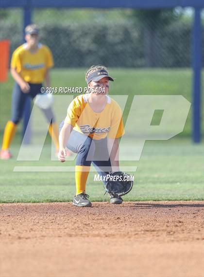 Thumbnail 3 in Highland vs. Kern Valley (CIF D5 Final) photogallery.