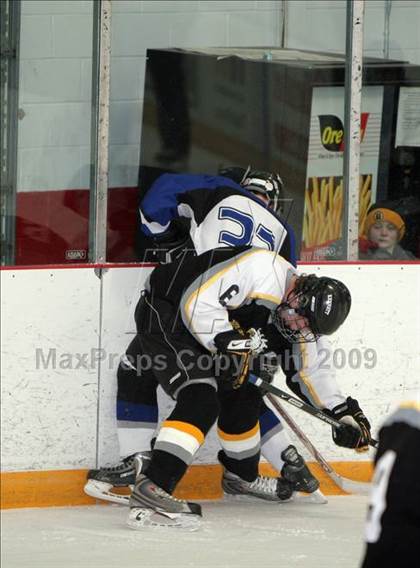 Thumbnail 2 in Kennett @ Somersworth photogallery.