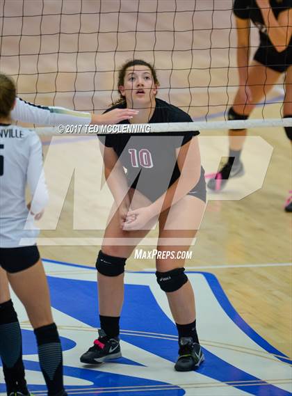 Thumbnail 1 in Bentonville vs. Springdale (AAA 7A 2nd Round Playoff) photogallery.