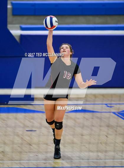 Thumbnail 1 in Bentonville vs. Springdale (AAA 7A 2nd Round Playoff) photogallery.