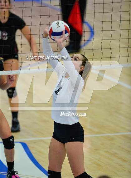 Thumbnail 1 in Bentonville vs. Springdale (AAA 7A 2nd Round Playoff) photogallery.