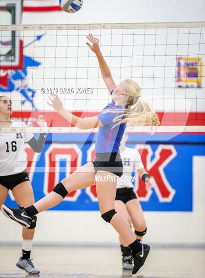 Thumbnail 3 in Hendersonville @ McGavock photogallery.