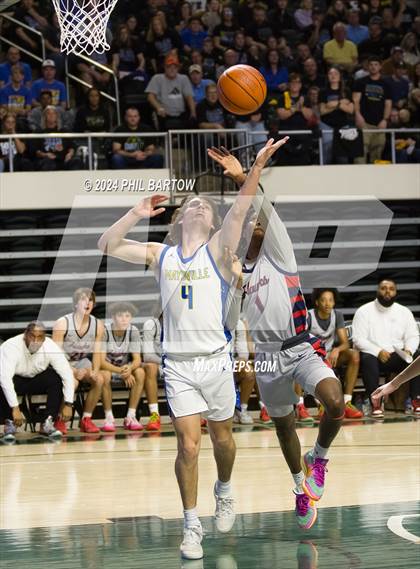 Thumbnail 2 in Bishop Hartley vs. Maysville 2024 (OHSAA Division II Region 7 Regional Semifinal) photogallery.