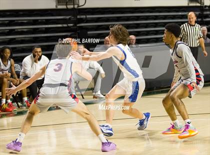 Thumbnail 3 in Bishop Hartley vs. Maysville 2024 (OHSAA Division II Region 7 Regional Semifinal) photogallery.