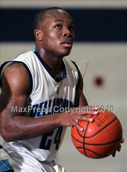 Thumbnail 2 in Santa Teresa vs. Bellarmine (DJ Frandsen Memorial) photogallery.