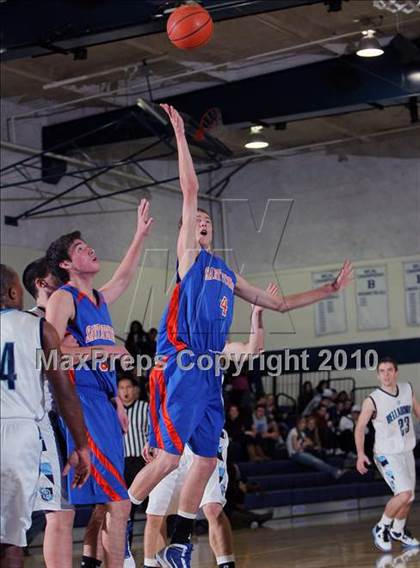 Thumbnail 1 in Santa Teresa vs. Bellarmine (DJ Frandsen Memorial) photogallery.