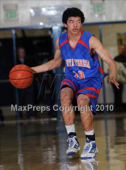 Thumbnail 2 in Santa Teresa vs. Bellarmine (DJ Frandsen Memorial) photogallery.