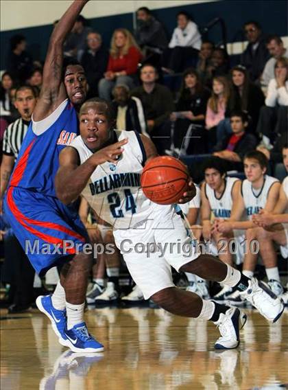 Thumbnail 1 in Santa Teresa vs. Bellarmine (DJ Frandsen Memorial) photogallery.