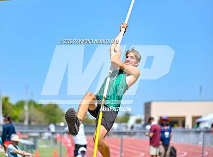 Thumbnail 2 in Guy Thomas Memorial (Pole Vault) photogallery.