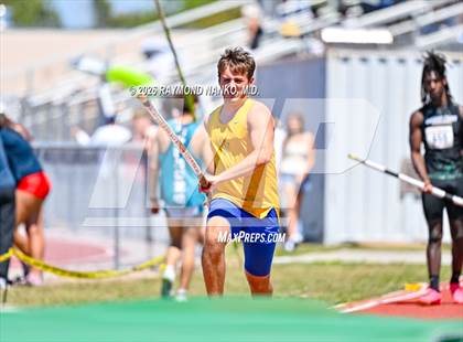 Thumbnail 2 in Guy Thomas Memorial (Pole Vault) photogallery.