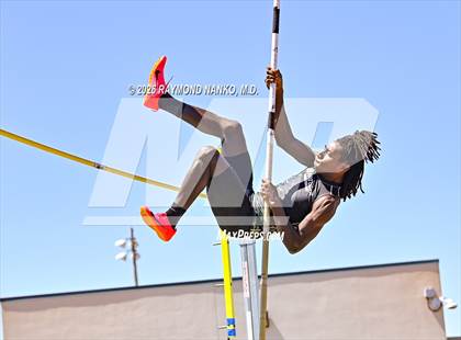 Thumbnail 3 in Guy Thomas Memorial (Pole Vault) photogallery.