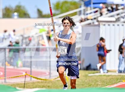 Thumbnail 1 in Guy Thomas Memorial (Pole Vault) photogallery.