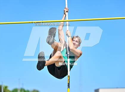 Thumbnail 2 in Guy Thomas Memorial (Pole Vault) photogallery.